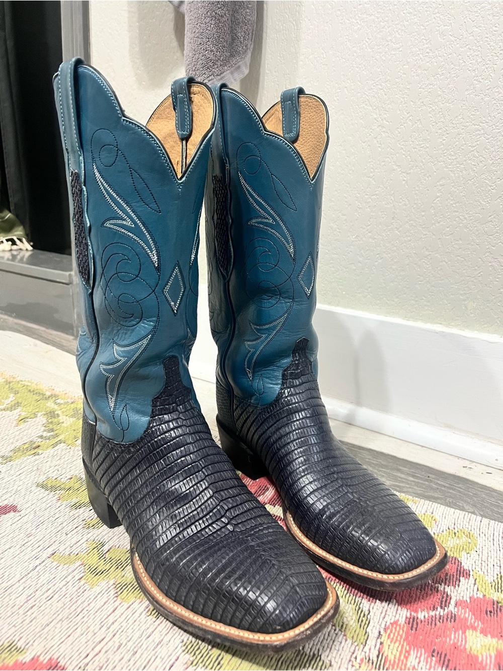 Lucchese Women’s Square Toe Lizard
